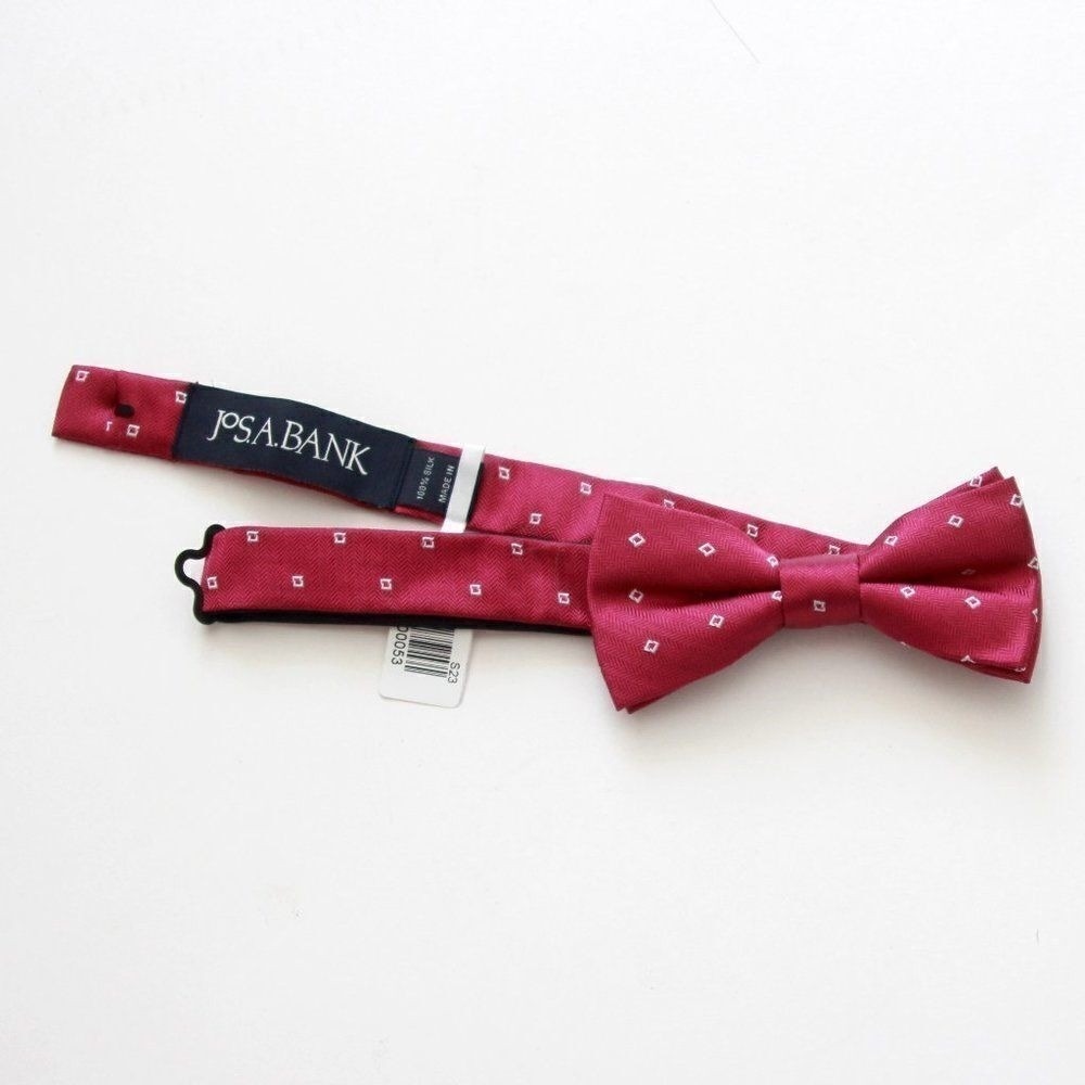 Jos A‎ Bank Red Plaid Pre-Tied Bow Tie NWT Kids or Mens